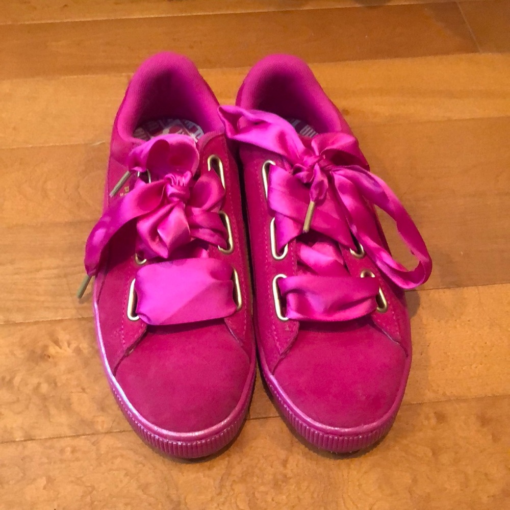 💖3/$20 Puma Magenta Pink Sneakers